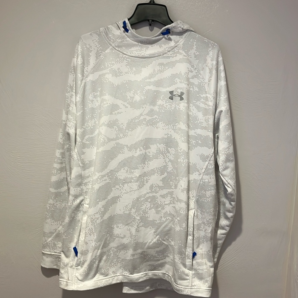 White XXL Under Armour thin sweatshirt